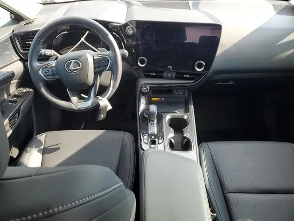 2T2GGCEZ8SC070059 2025 LEXUS NX - Image 8