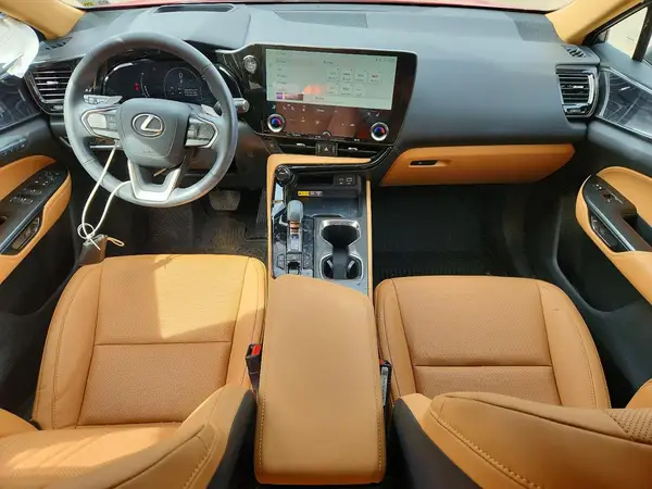 2T2GGCEZ8SC080915 2025 LEXUS NX - Image 8