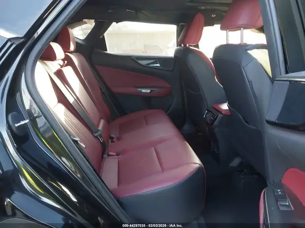 2T2GGCEZ9NC004270 2022 LEXUS NX - Image 8