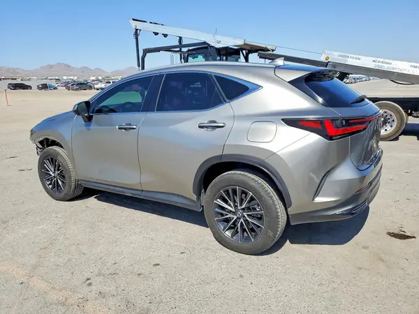 2T2GGCEZ9NC008772 2022 LEXUS NX - Image 2
