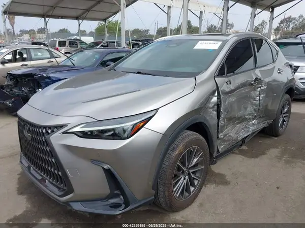 2T2GGCEZ9NC008870 2022 LEXUS NX - Image 2