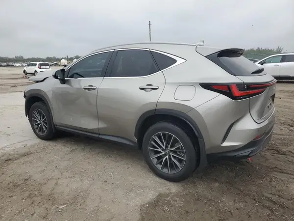 2T2GGCEZ9NC009145 2022 LEXUS NX - Image 2