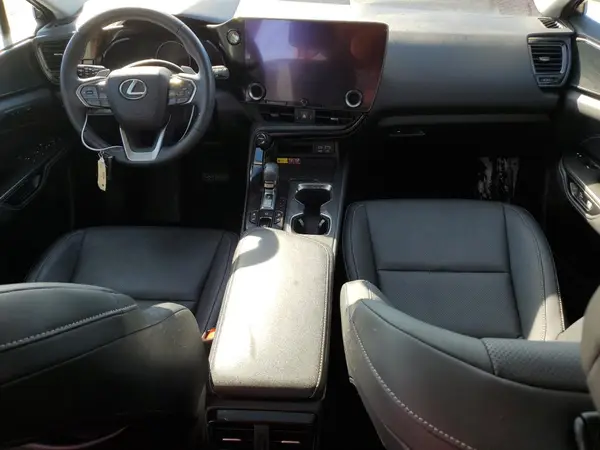 2T2GGCEZ9NC013518 2022 LEXUS NX - Image 8
