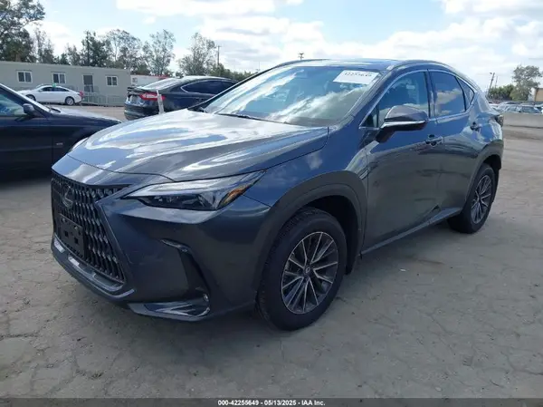 2T2GGCEZ9SC080938 2025 LEXUS NX - Image 2