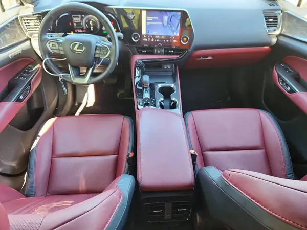 2T2GKCEZ0RC027389 2024 LEXUS NX - Image 8