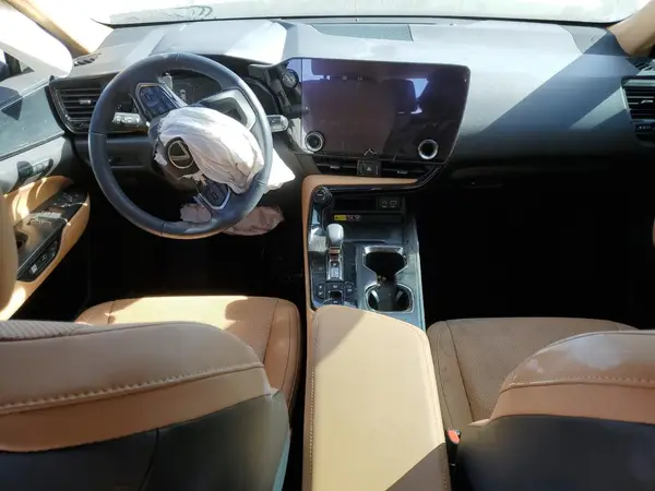 2T2GKCEZ1NC007775 2022 LEXUS NX - Image 8