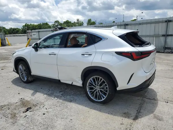 2T2GKCEZ2NC001662 2022 LEXUS NX - Image 2