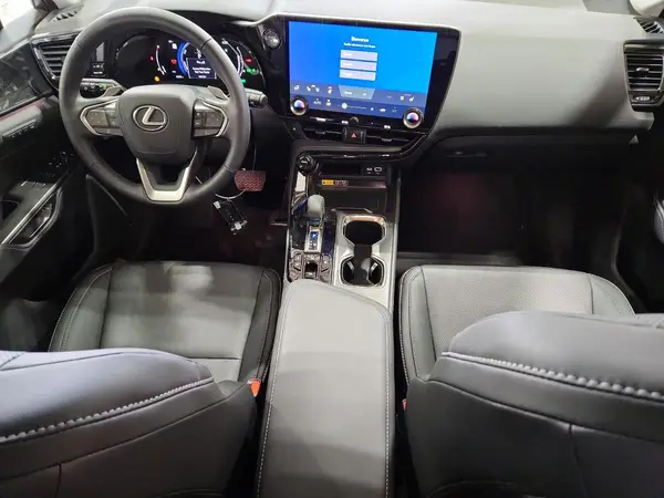 2T2GKCEZ2TC062071 2026 LEXUS NX - Image 8