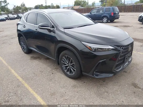 2T2GKCEZ3NC004439 2022 LEXUS NX - Image 1
