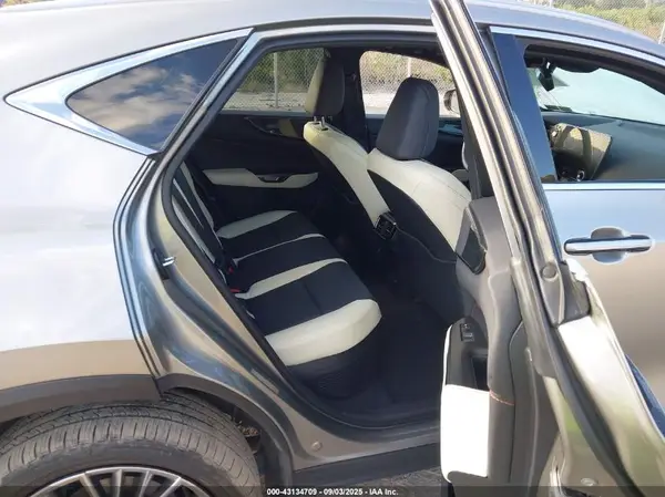 2T2GKCEZ3NC004716 2022 LEXUS NX - Image 8