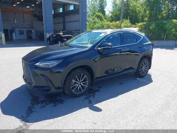 2T2GKCEZ5NC001641 2022 LEXUS NX - Image 2