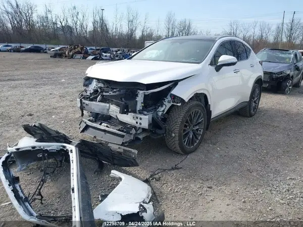 2T2GKCEZ5NC003521 2022 LEXUS NX - Image 2