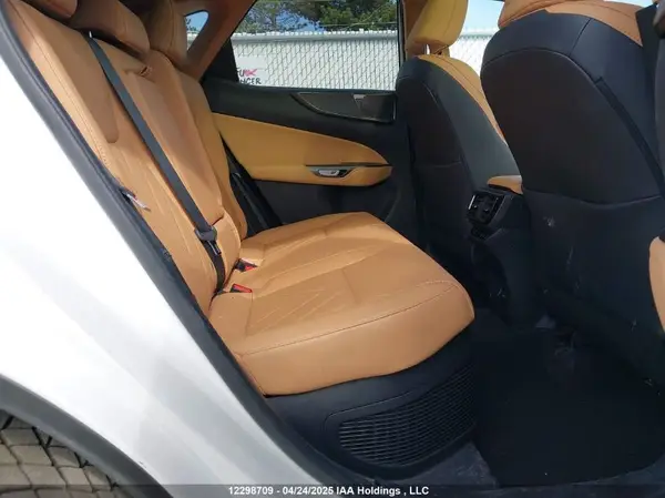 2T2GKCEZ5NC003521 2022 LEXUS NX - Image 8