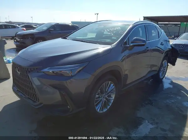 2T2GKCEZ5NC005043 2022 LEXUS NX - Image 2