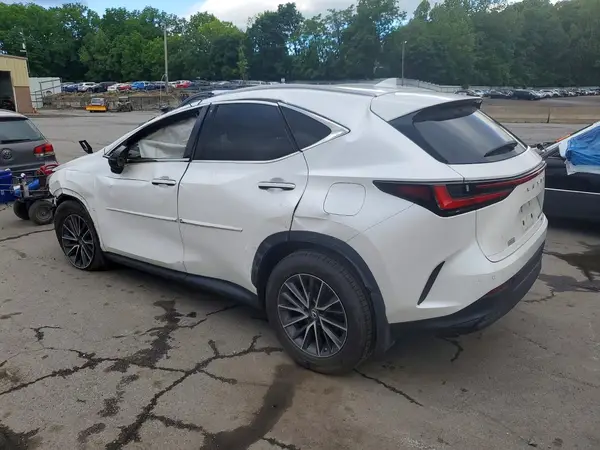 2T2GKCEZ5NC007441 2022 LEXUS NX - Image 2