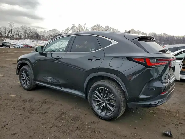2T2GKCEZ6NC006251 2022 LEXUS NX - Image 2