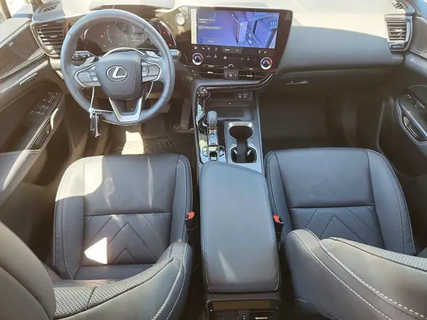 2T2GKCEZ6RC017658 2024 LEXUS NX - Image 8