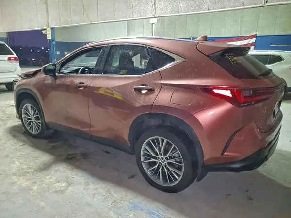 2T2GKCEZ6SC038869 2025 LEXUS NX - Image 2