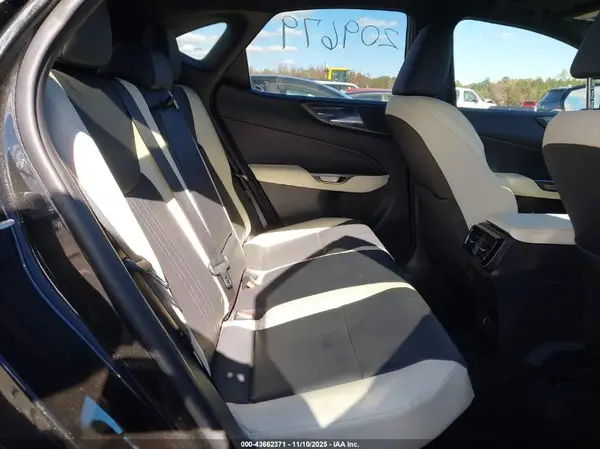 2T2GKCEZ7NC005089 2022 LEXUS NX - Image 8