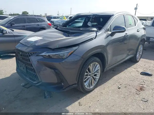 2T2GKCEZ7NC008817 2022 LEXUS NX - Image 2