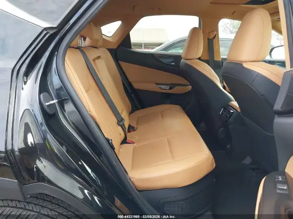 2T2GKCEZ7RC021945 2024 LEXUS NX - Image 8
