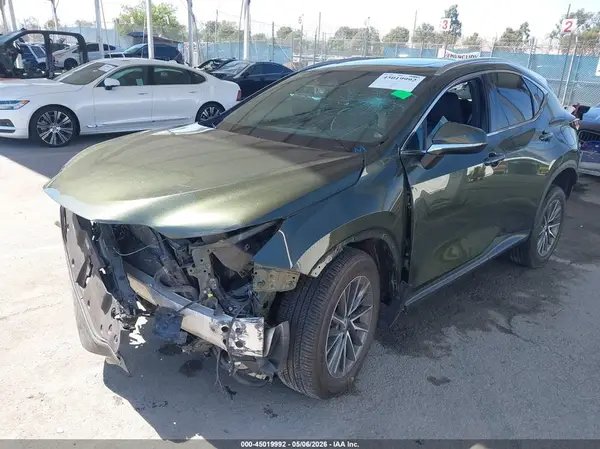 2T2GKCEZ7RC022433 2024 LEXUS NX - Image 2