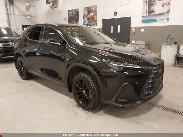 2T2GKCEZ8RC028919 2024 LEXUS NX - Image 1
