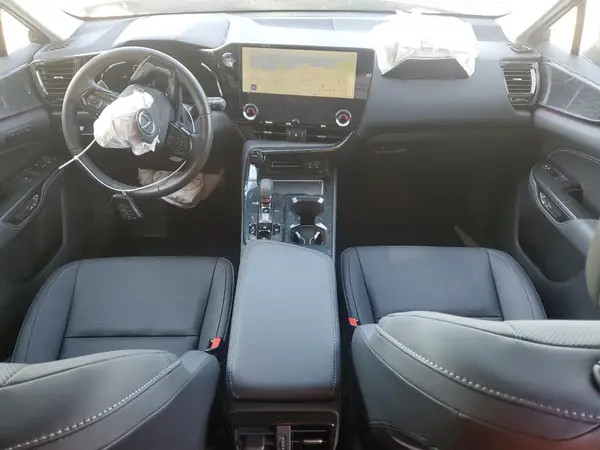 2T2GKCEZ8SC033012 2025 LEXUS NX - Image 8