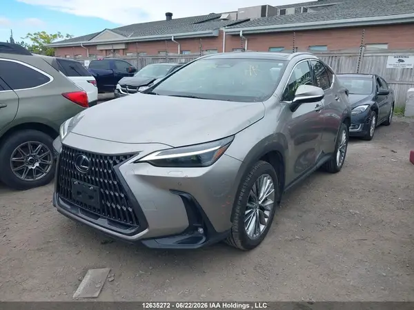 2T2GKCEZ9NC003702 2022 LEXUS NX - Image 2