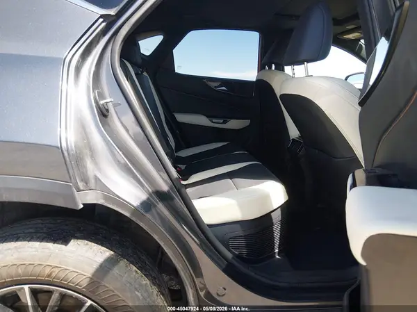 2T2GKCEZXNC004129 2022 LEXUS NX - Image 8