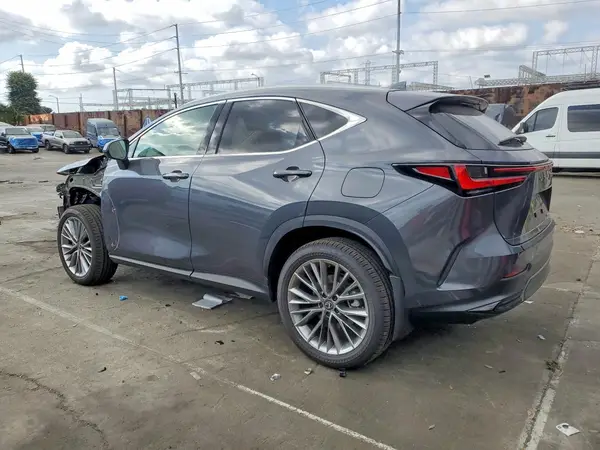 2T2GKCEZXTC063114 2026 LEXUS NX - Image 2