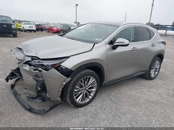 2T2HGCEZ0SC062106 2025 LEXUS NX - Image 2