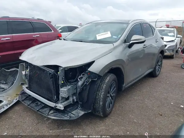 2T2HGCEZ0SC068455 2025 LEXUS NX - Image 2