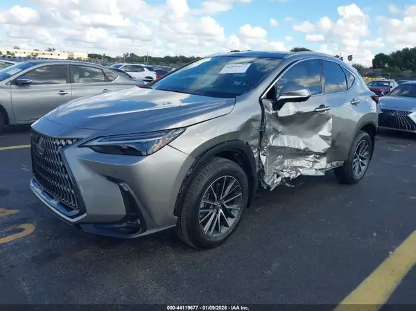2T2HGCEZ0SC076281 2025 LEXUS NX - Image 2