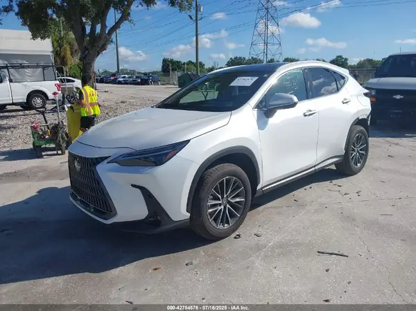 2T2HGCEZ2SC077643 2025 LEXUS NX - Image 2