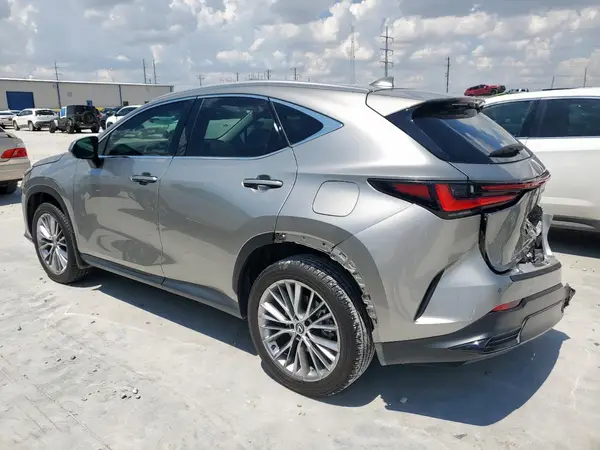 2T2HGCEZ8RC039019 2024 LEXUS NX - Image 2