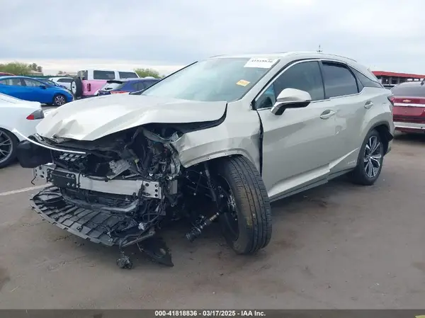 2T2HGMDA0MC067228 2021 LEXUS RX - Image 2