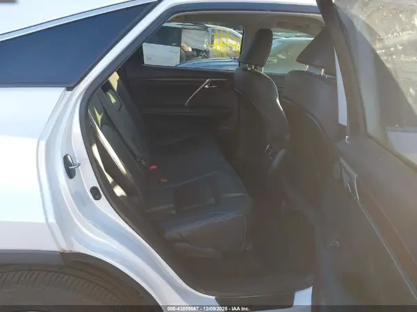 2T2HGMDA0NC077369 2022 LEXUS RX - Image 8
