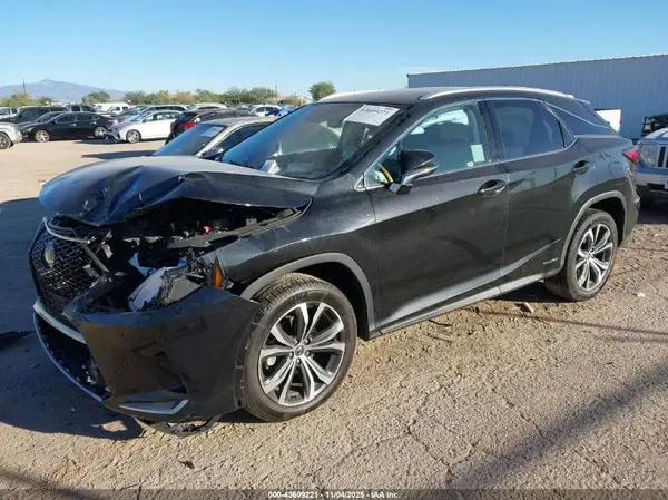 2T2HGMDA1LC048668 2020 LEXUS RX - Image 2