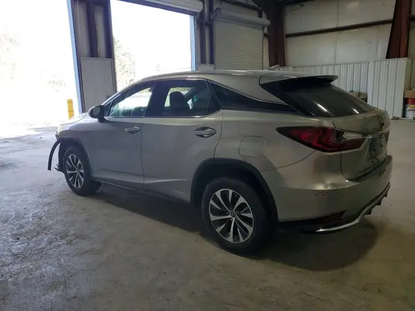 2T2HGMDA2NC076997 2022 LEXUS RX - Image 2