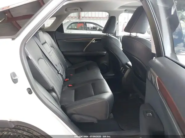 2T2HGMDA2NC089216 2022 LEXUS RX - Image 8