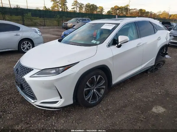2T2HGMDA3LC049028 2020 LEXUS RX - Image 2