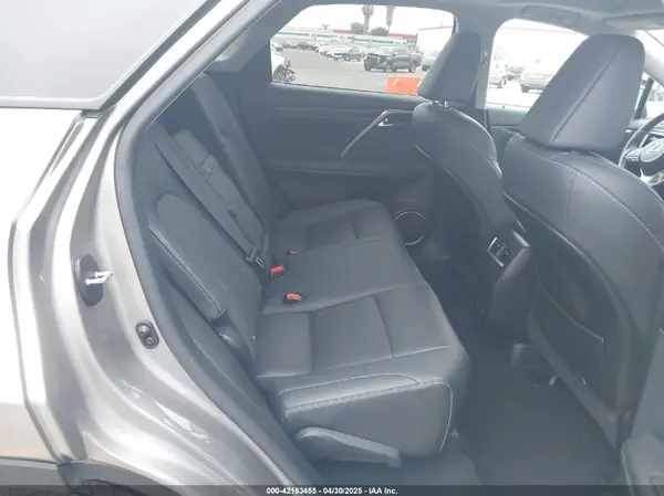 2T2HGMDA3MC060208 2021 LEXUS RX - Image 8