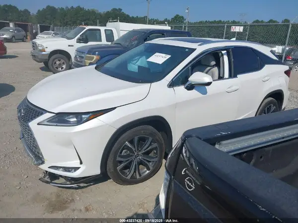 2T2HGMDA3NC088687 2022 LEXUS RX - Image 2
