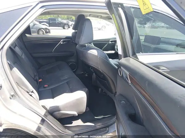 2T2HGMDA4NC081313 2022 LEXUS RX - Image 8