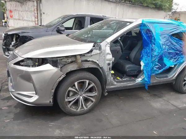 2T2HGMDA5LC055817 2020 LEXUS RX - Image 2