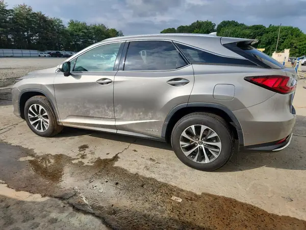 2T2HGMDA6NC074069 2022 LEXUS RX - Image 2