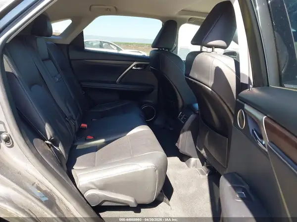 2T2HGMDA6NC078462 2022 LEXUS RX - Image 8
