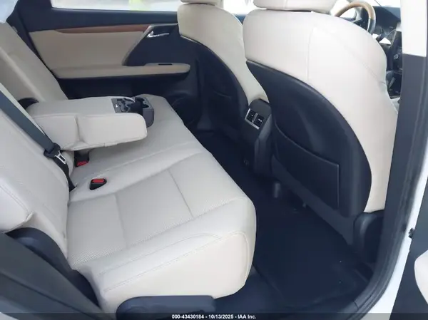 2T2HGMDA6NC090935 2022 LEXUS RX - Image 8