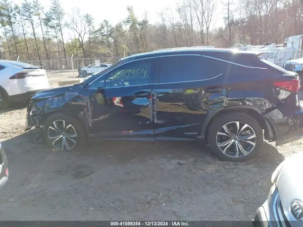 2021 LEXUS RX auction photo 6